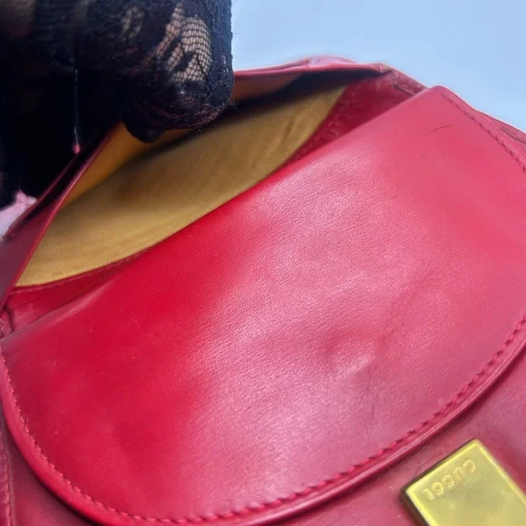Gucci Vintage Red Leather Half-Moon Clutch with Gold hardware - Picture 9 of 16